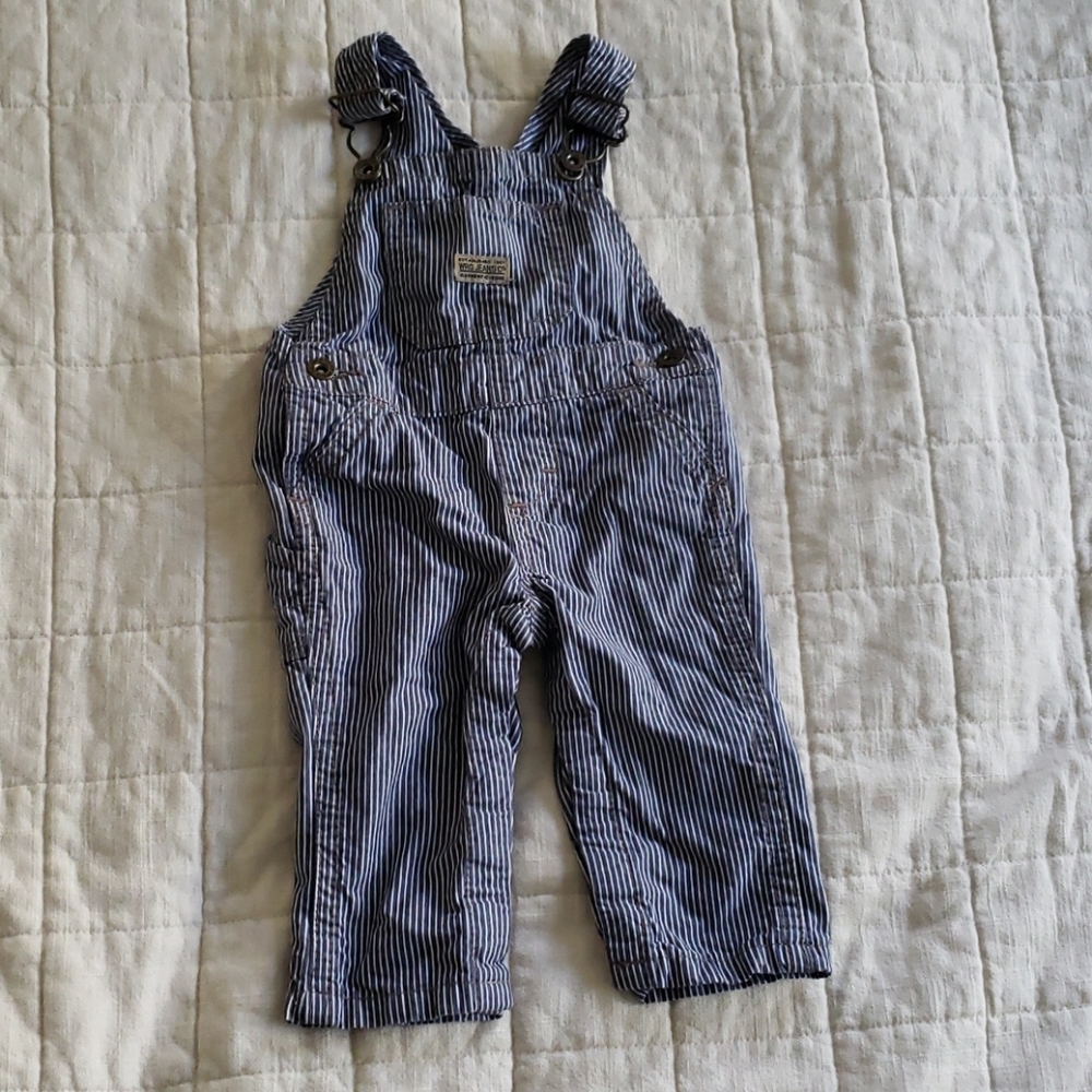 Vintage-like baby Wrangle overalls